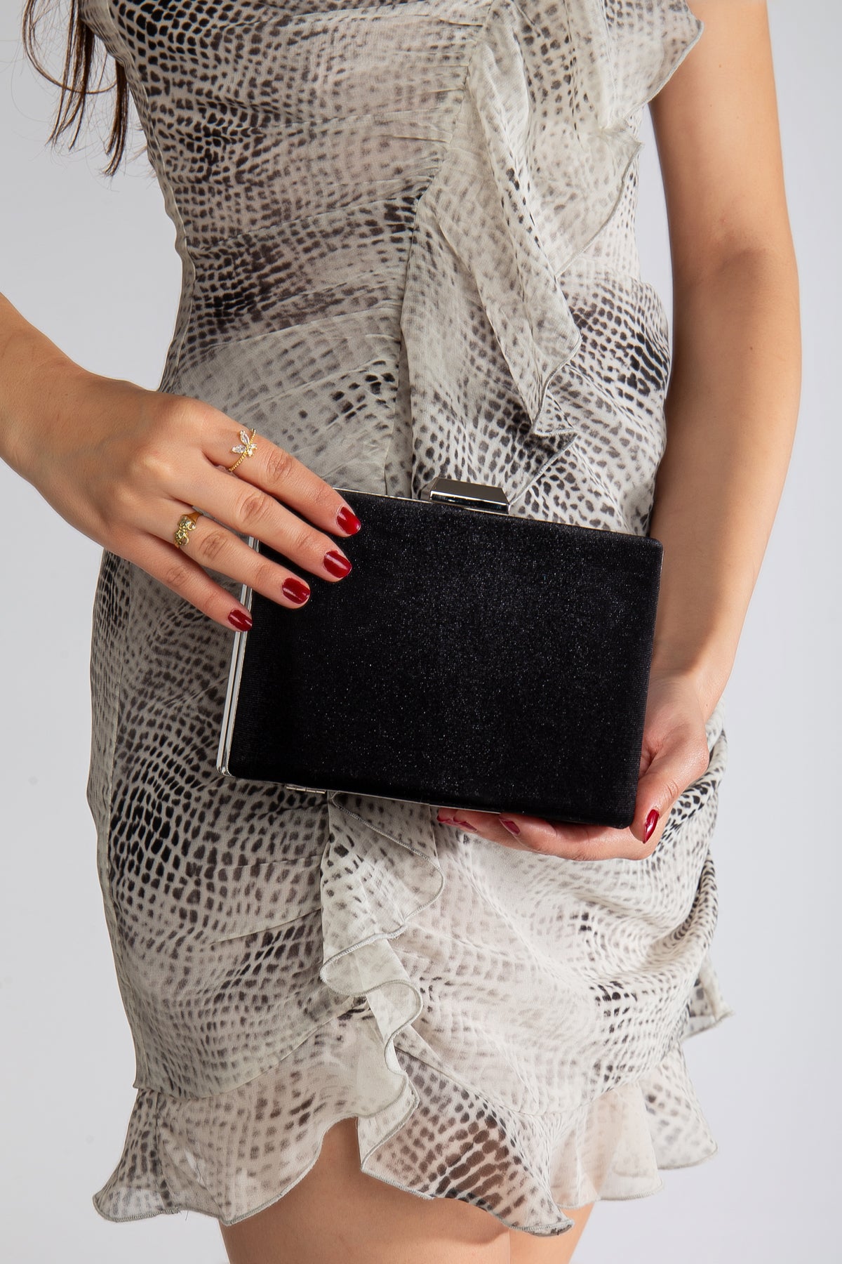 Alba - Black Velvet Clutch