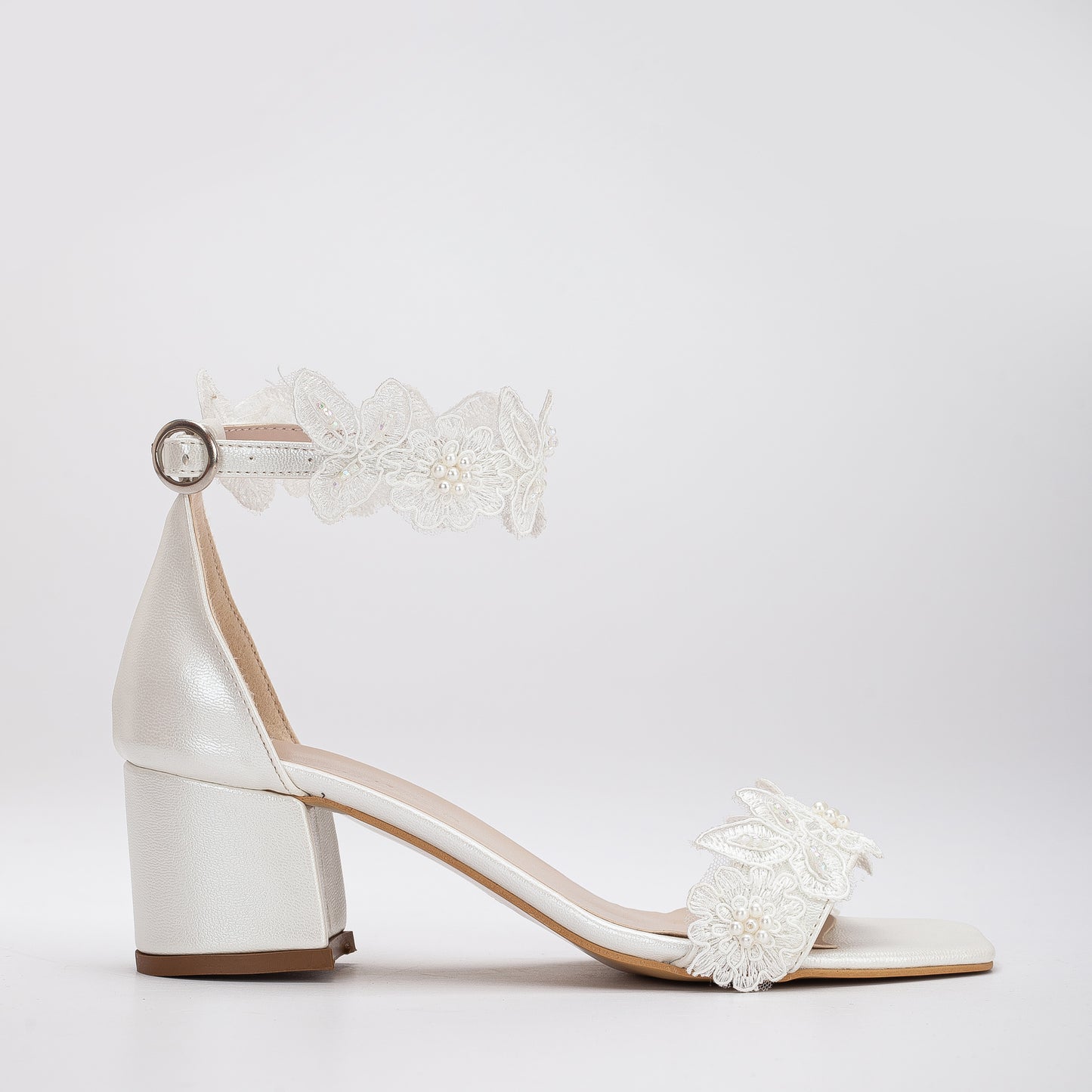 Dana - Ivory Lace Bridal Sandals