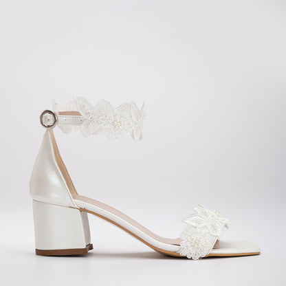 Dana - Ivory Lace Bridal Sandals