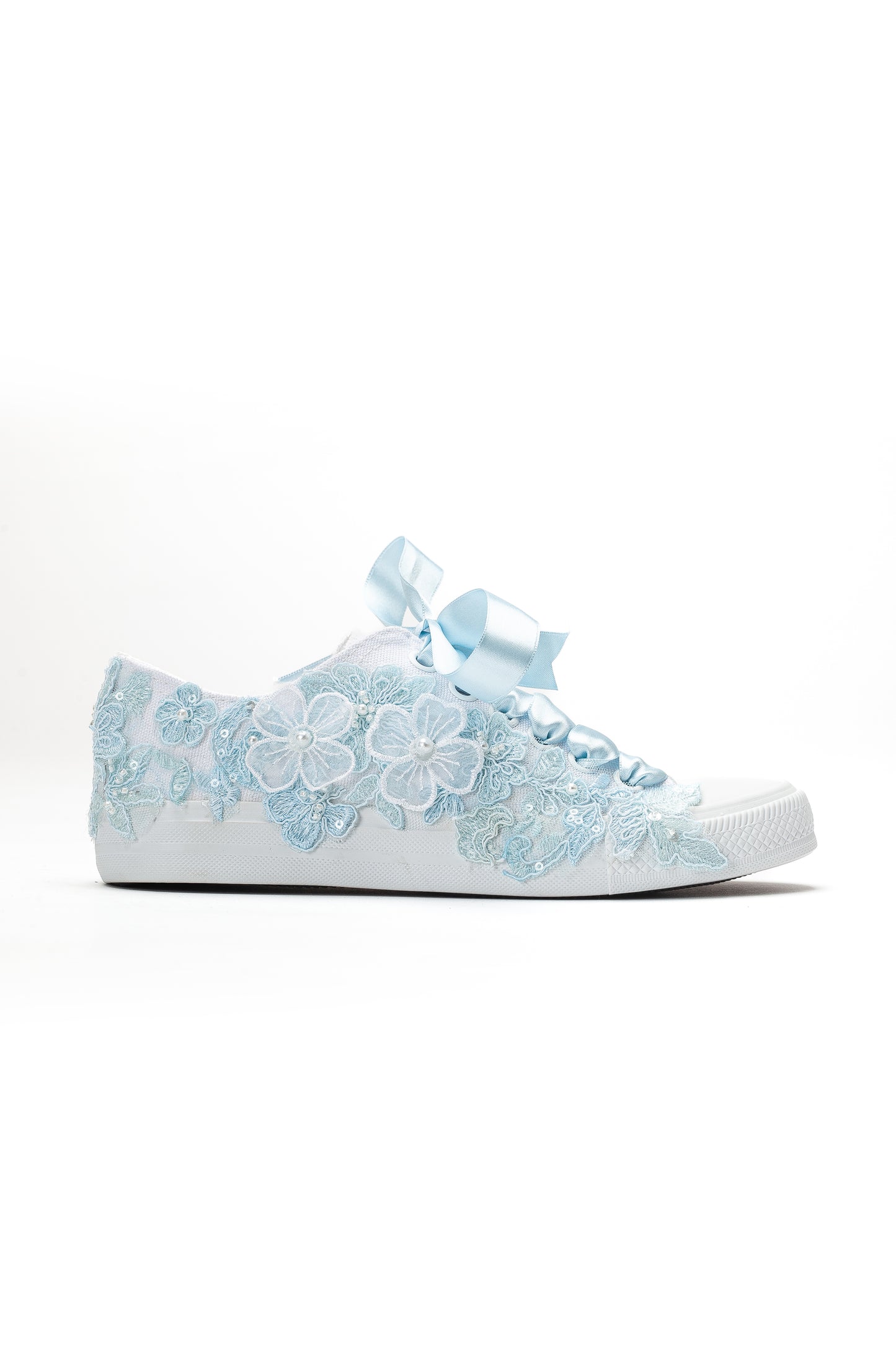 Zapatilla de novia de encaje azul Serenelle