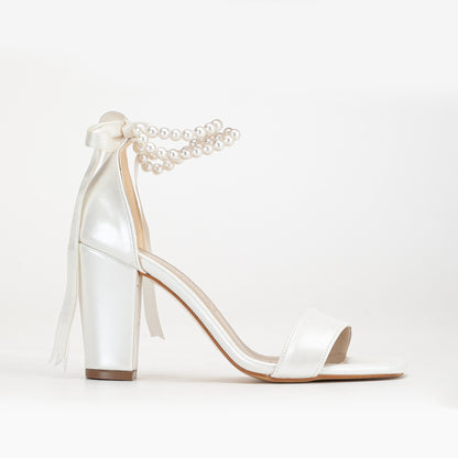 Melissa - Ivory Bridal Sandals with Pearls