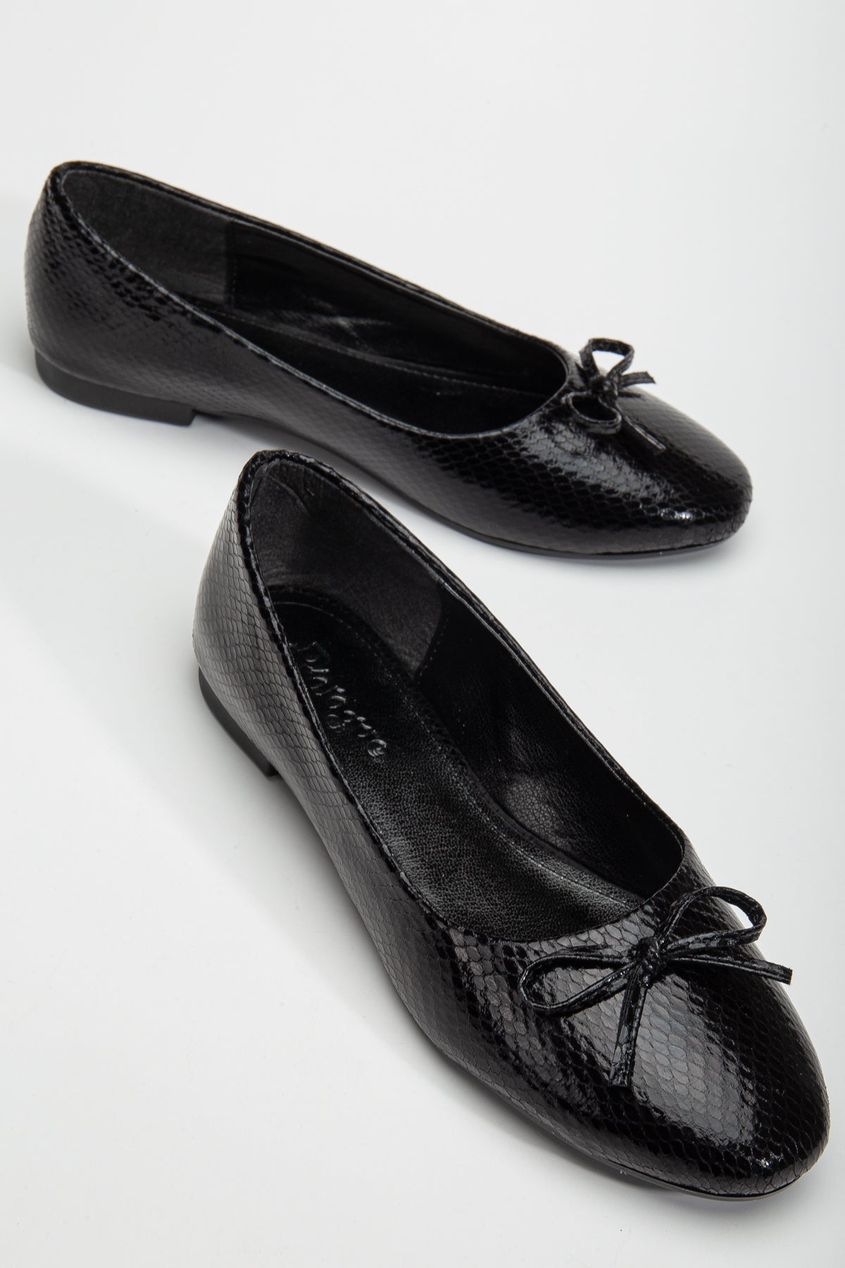 Amy - Black Ballerina Flats