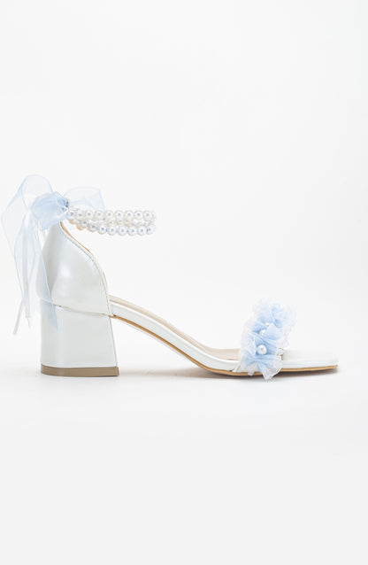 Jasmine - Lace Bridal Sandals with Pearls