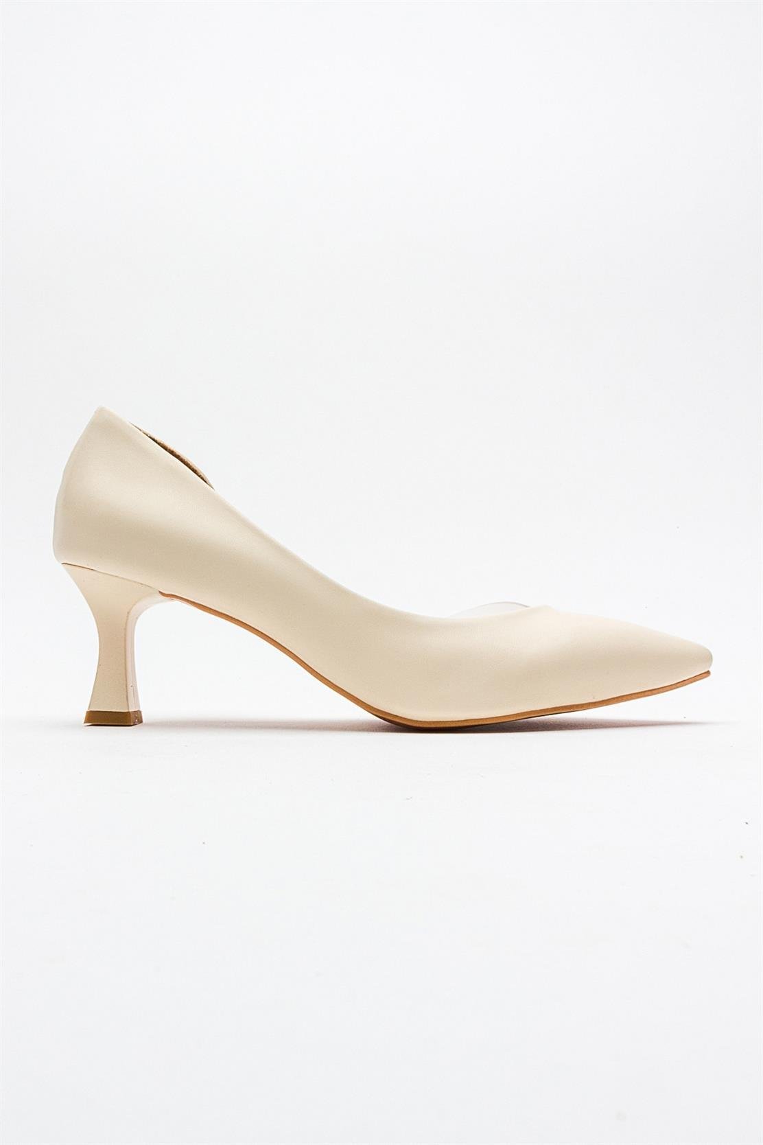 Vera Cream Glitter Pointed Toe Pump (Women)