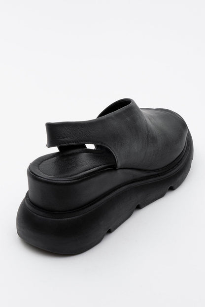 Agusto - Black Leather Platform Sandal (Women)