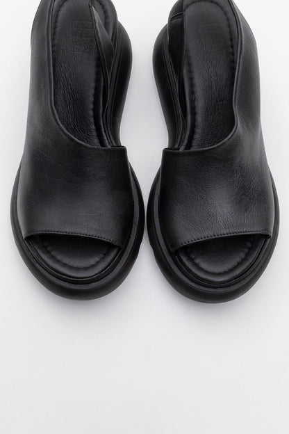 Agusto - Black Leather Platform Sandal (Women)