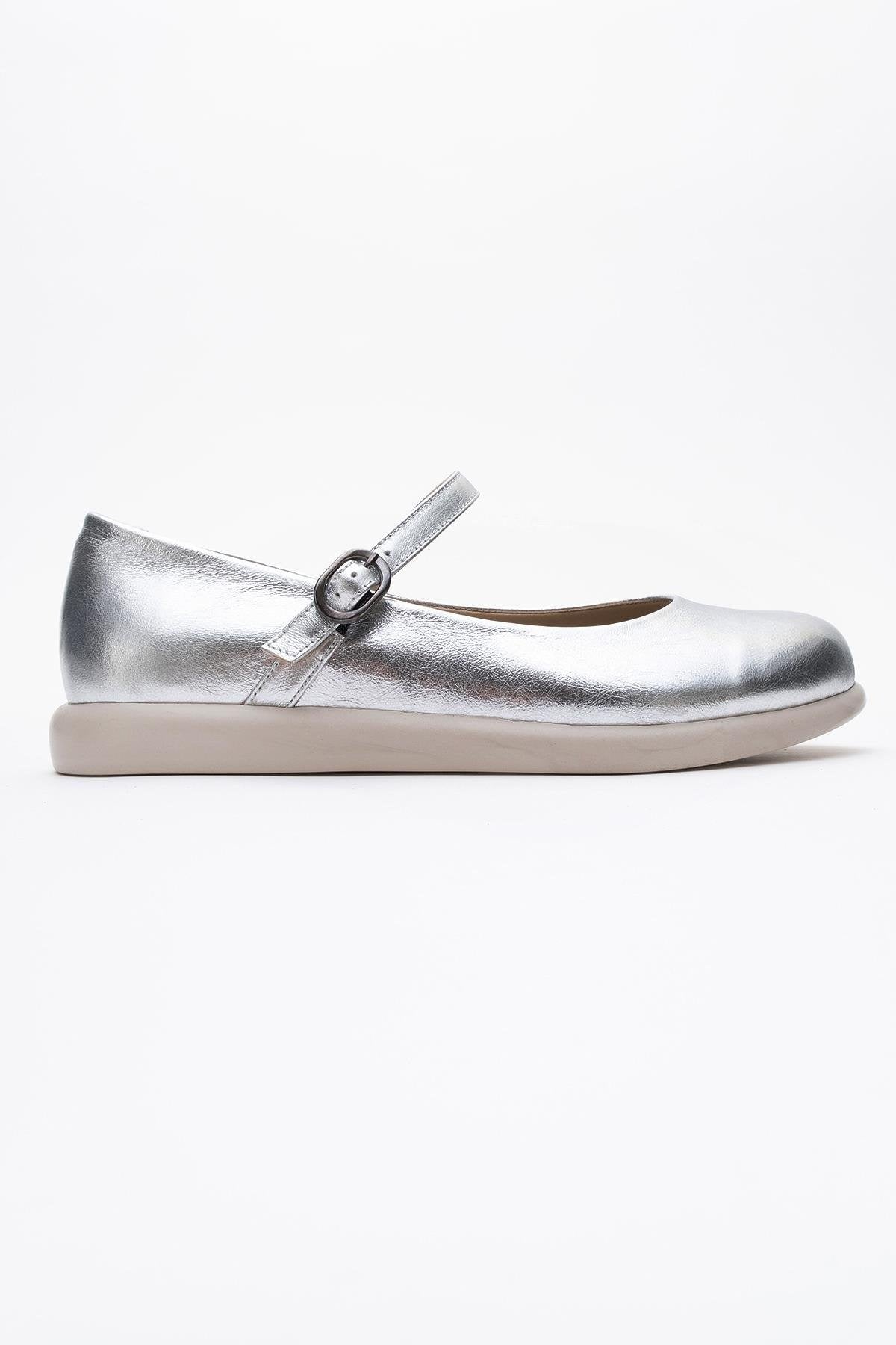 ANISA Silver Leather Strap Flat (Women)