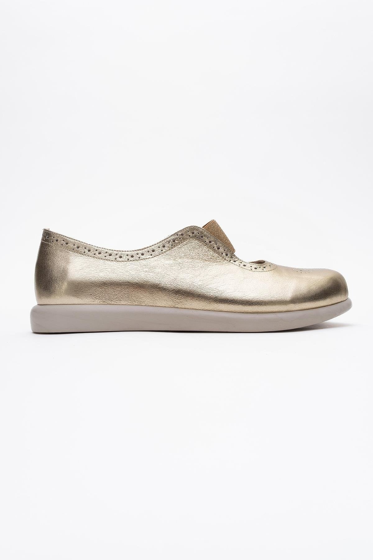 CHELLE Gold Elastic Leather Flat (Women)