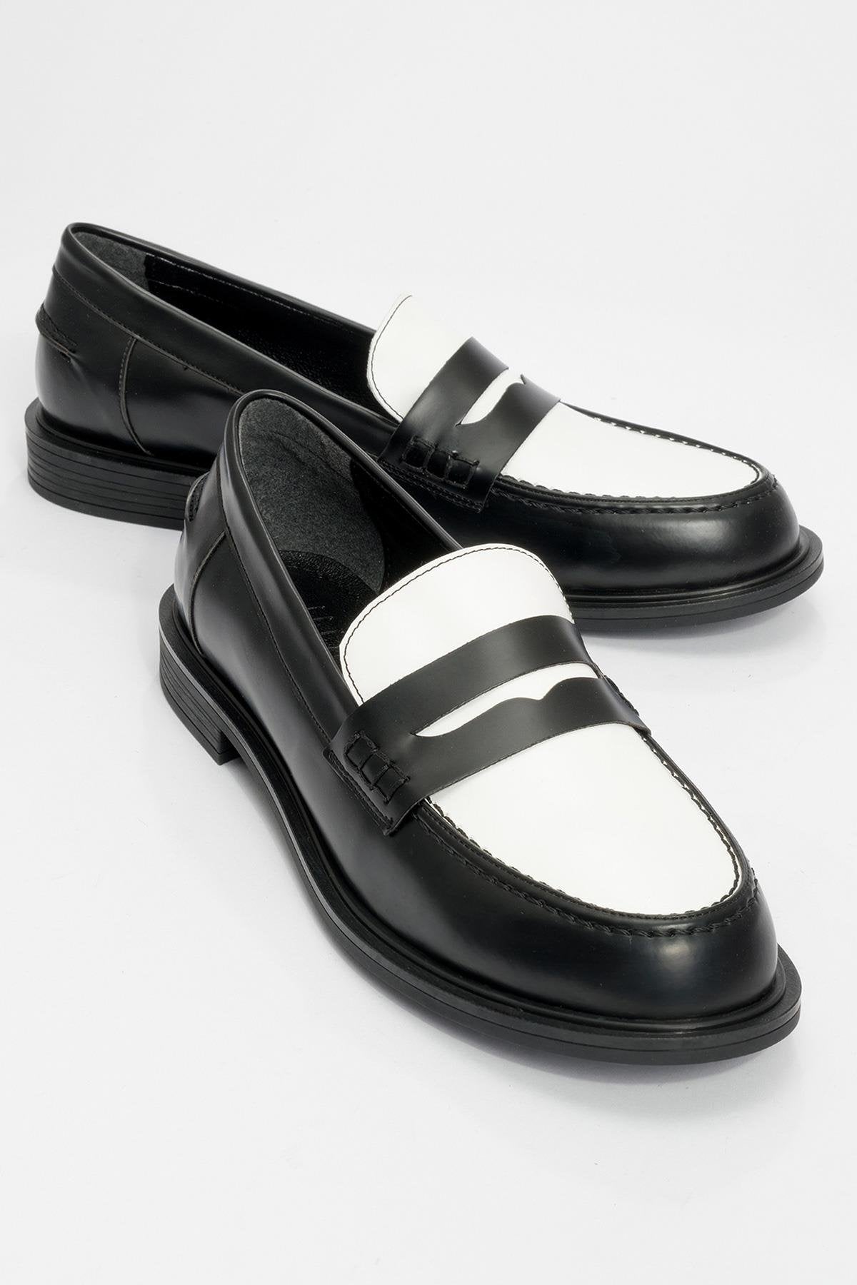 CHOOS Black Loafer (Women)