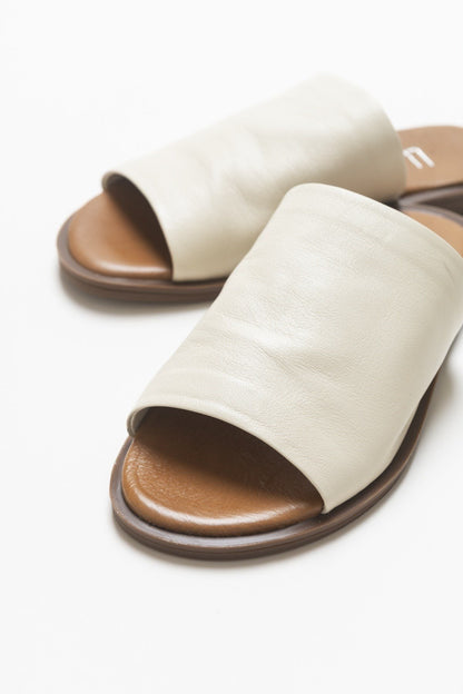 Clau - Beige Leather Sandal (Women)