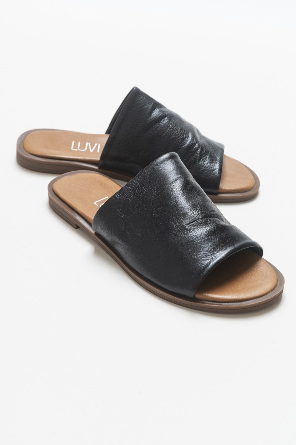 Clau - Black Leather Sandal (Women)