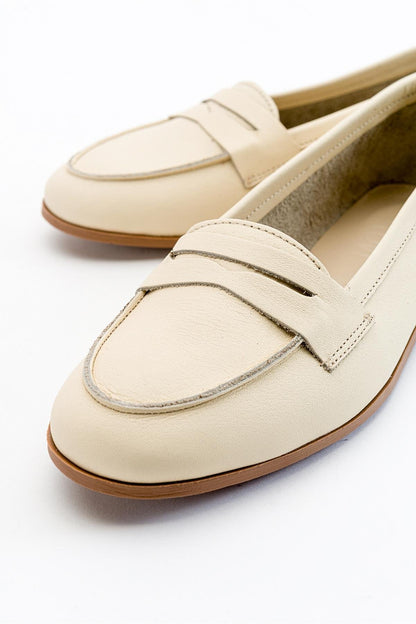 Dorothy - Light Beige Leather Loafers