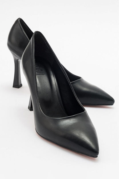 Forest Black Cilt Pointed Toe Pump (Women)
