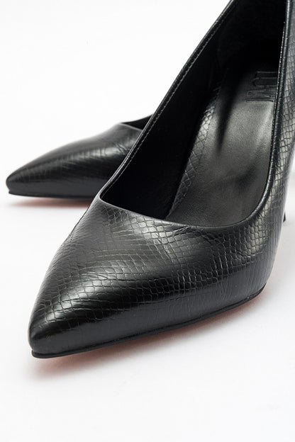 Forest Black Pointed Toe Pump (Women)