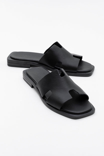 Jez - Black Leather Slide Sandal (Women)