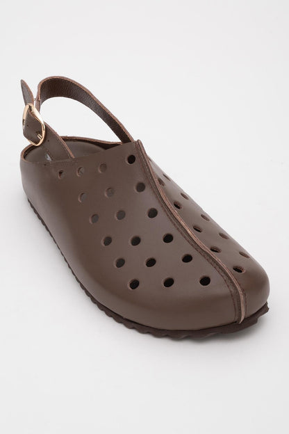 Justa - Brown Leather Clogs (Women)