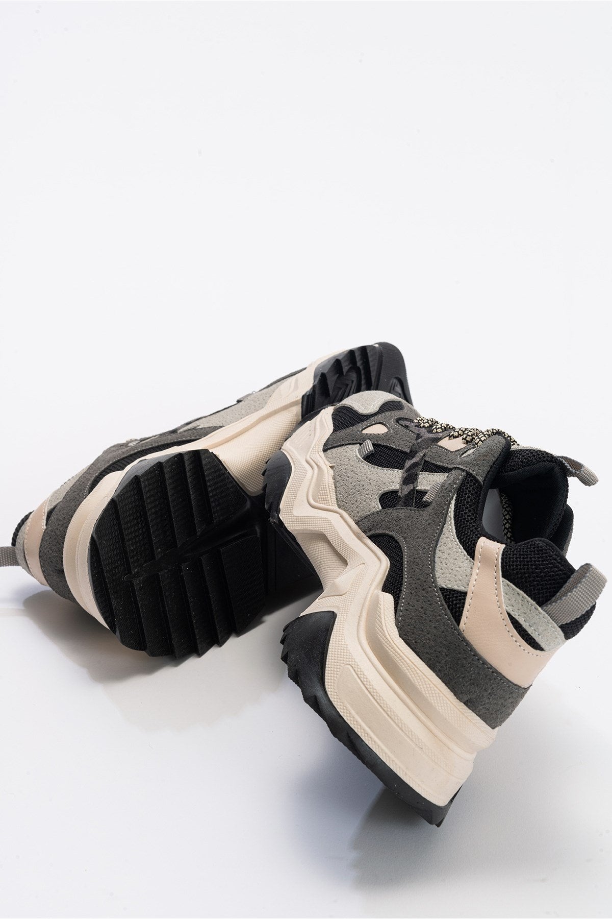 Loretta - Black Gray Platform Sneakers