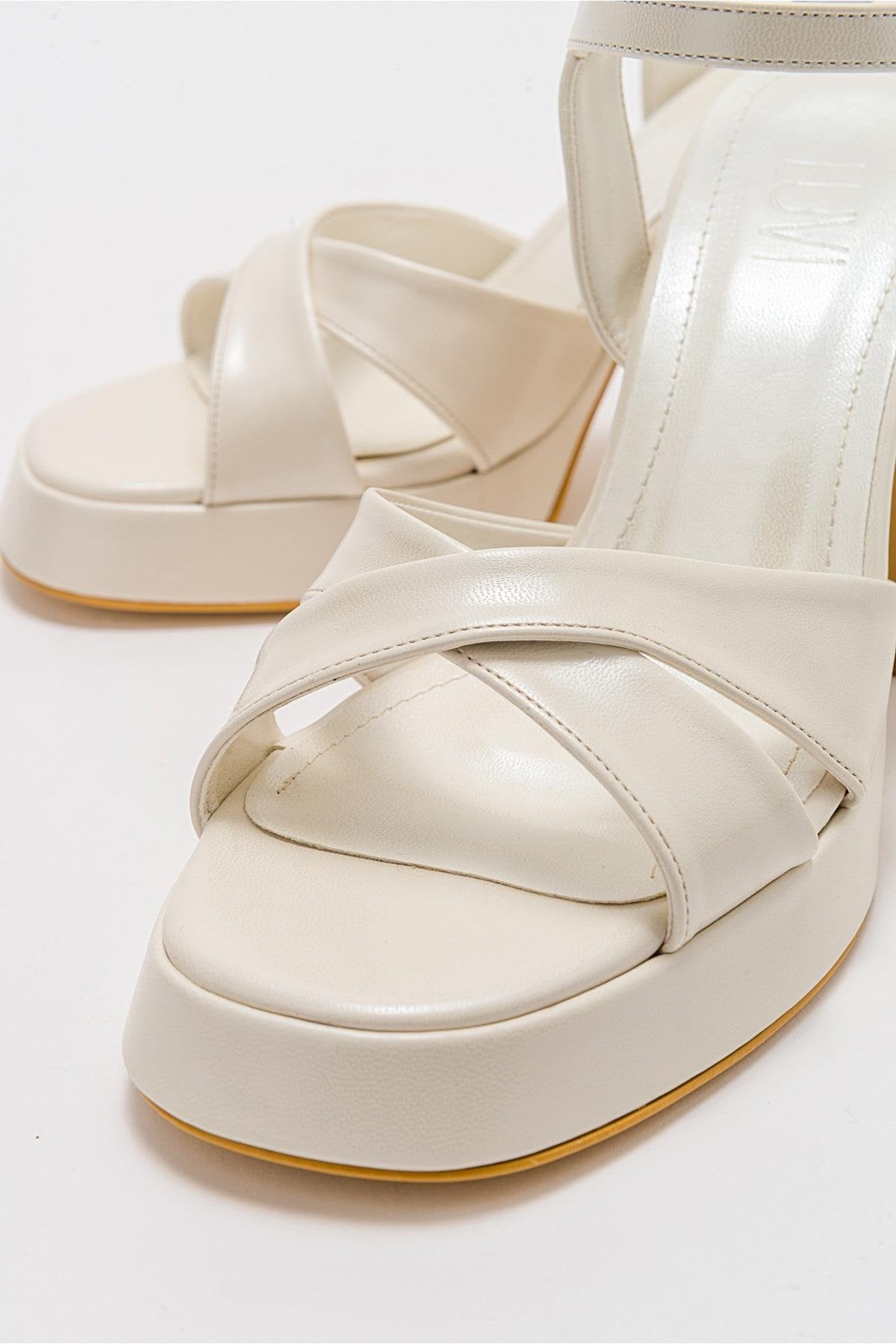 Yvonne - Ivory Platform Sandals