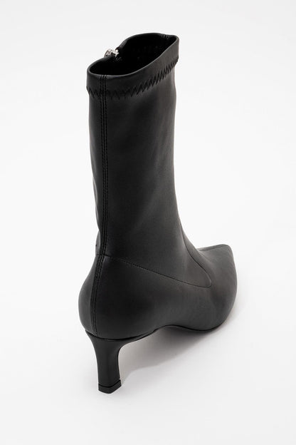 Lewin Black Pointed Toe Stiletto Boot (Women)