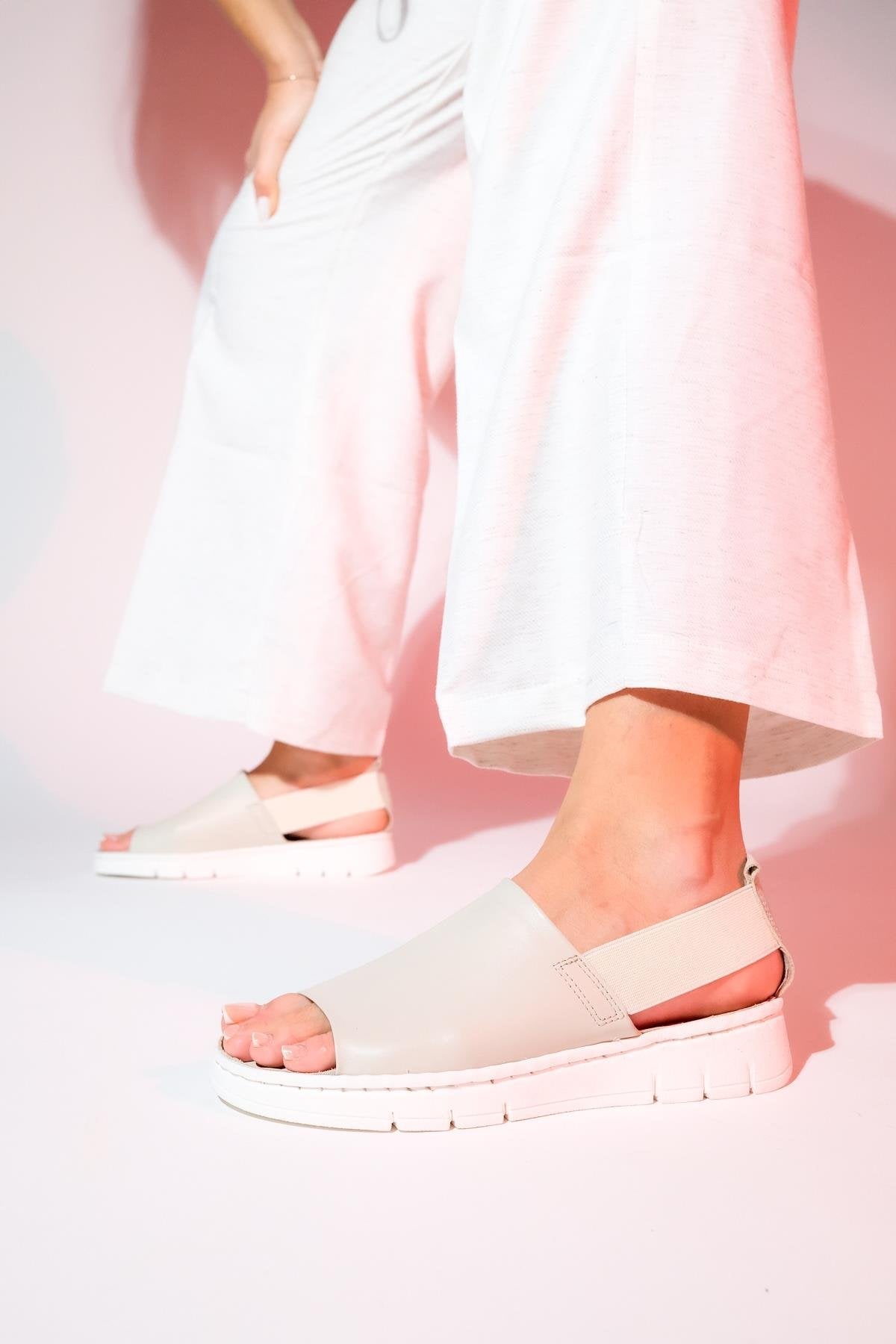 Londoi - Beige Elastic Strap Leather Sandal (Women)