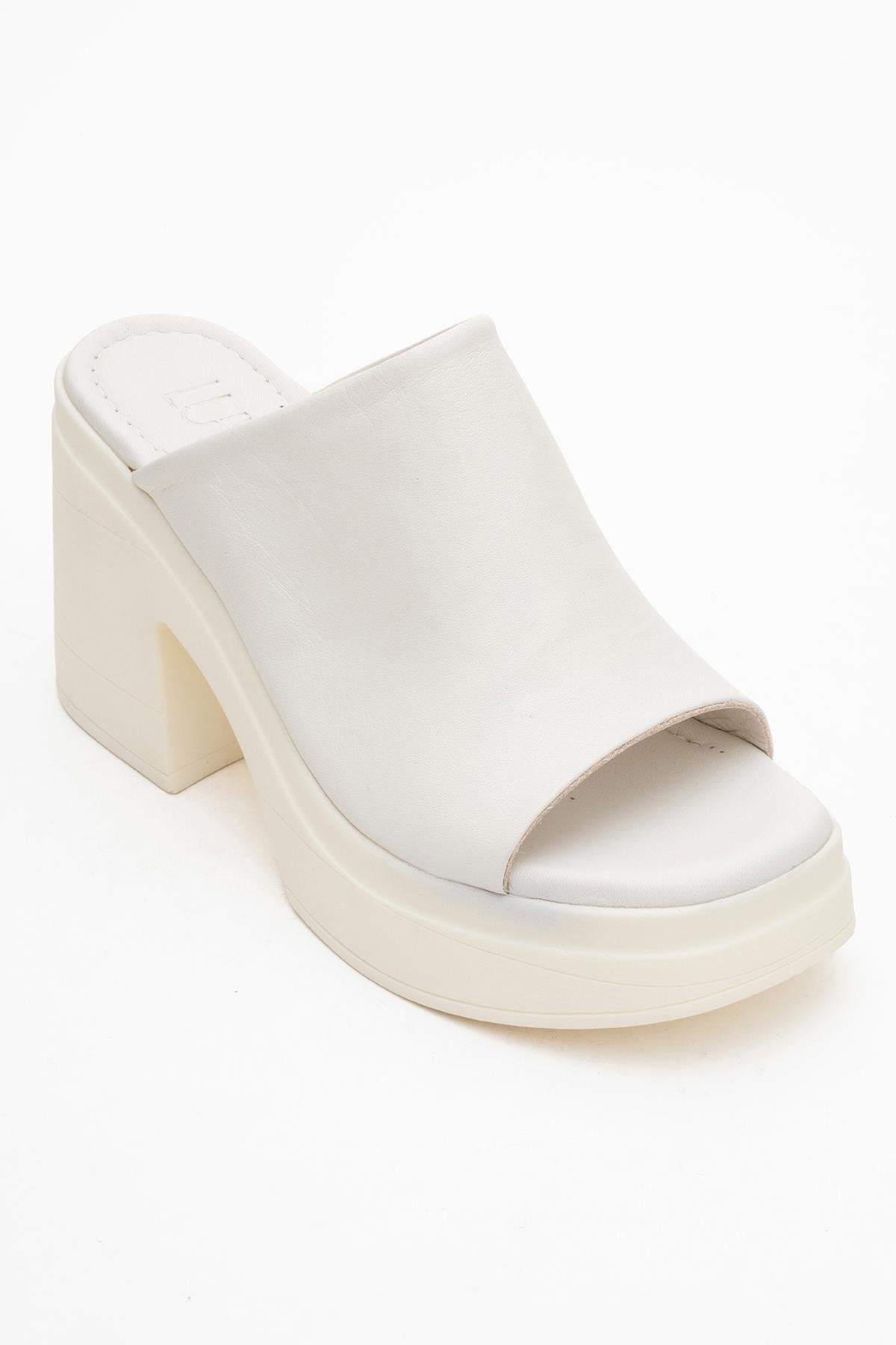Nola - Beige Leather Heeled Mules