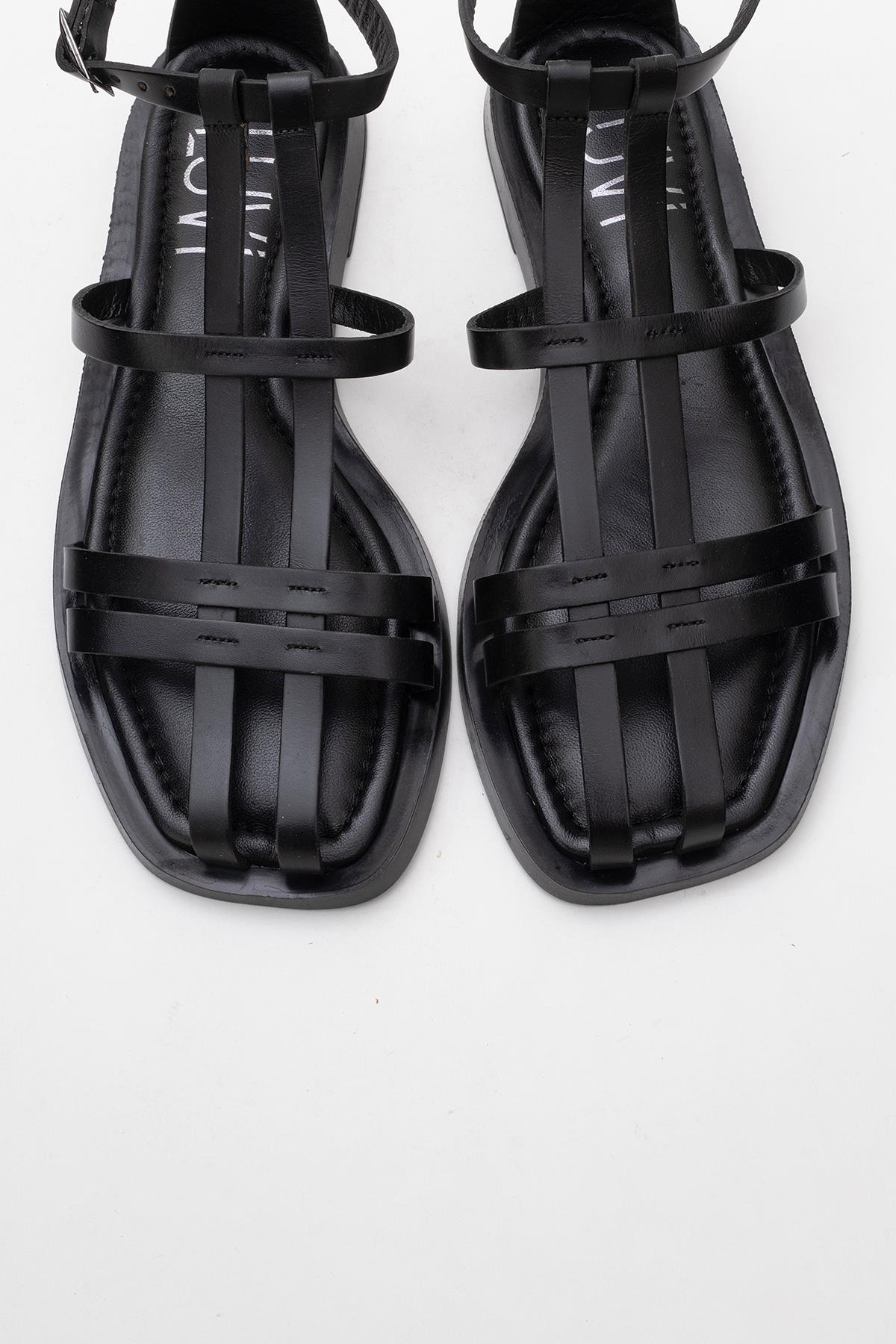 Odeil - Black Leather Sandal (Women)