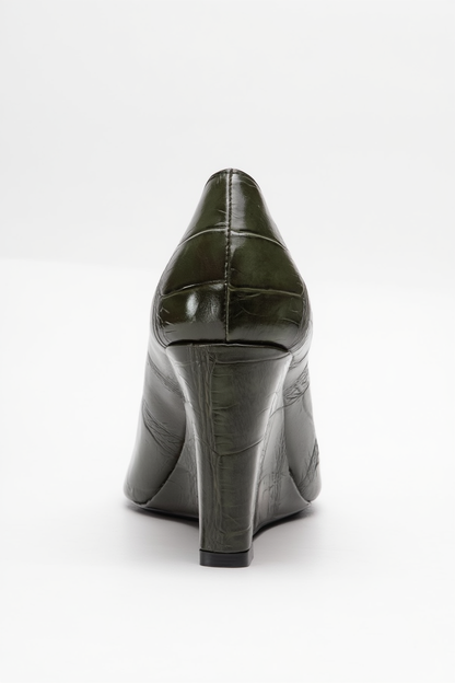 Puera - Zapatos de tacón de cuña estampados verdes con punta (Mujer)