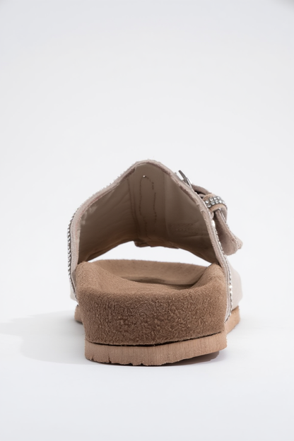 Allen - Sandalia de Piel Beige con Pedrería (Mujer)