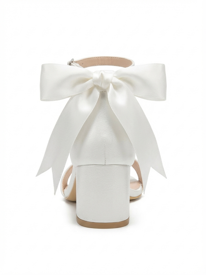 Rochelle - Sandalias de novia color marfil con lazo