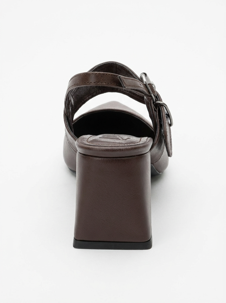 Nepido - Zapatilla de tacón de bloque con punta afilada en tono marrón (mujer)