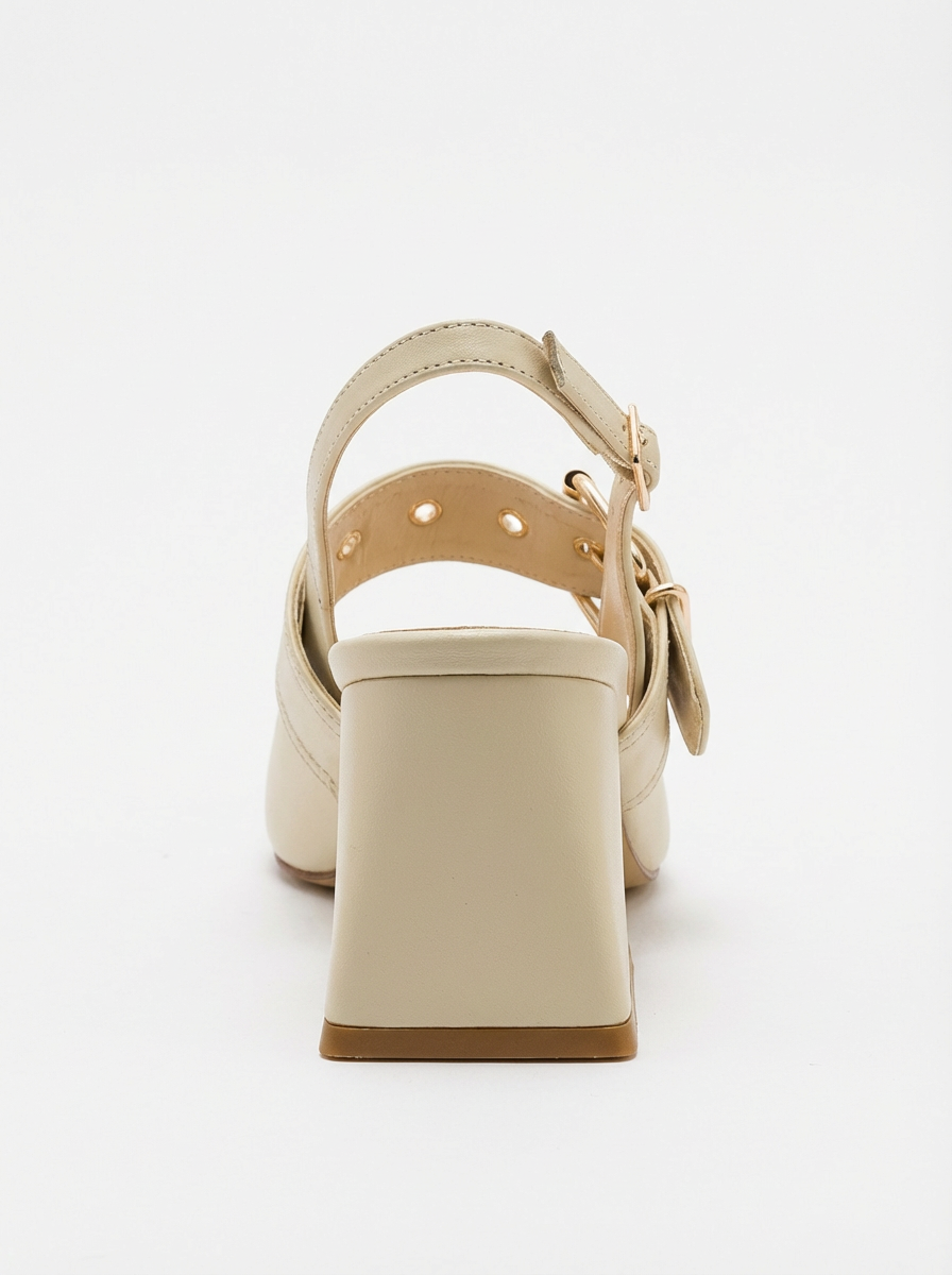 Nepido - Zapato de tacón de bloque con punta puntiaguda en blanco roto (Mujer)