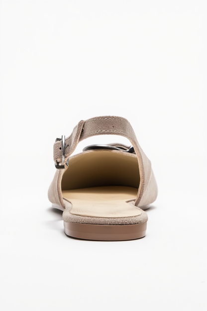 Cordelia - Sandalia de hebilla de cuero de ante beige con punta (mujer)