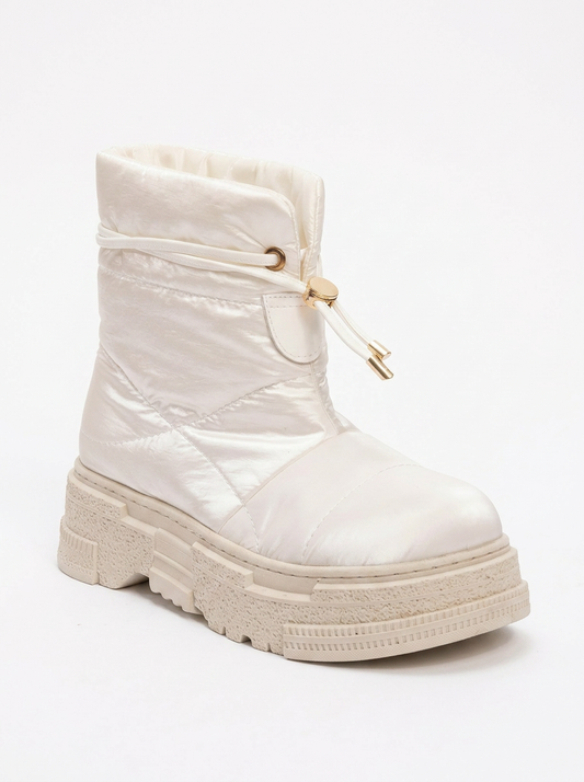 Mesta - White Boot (Women)