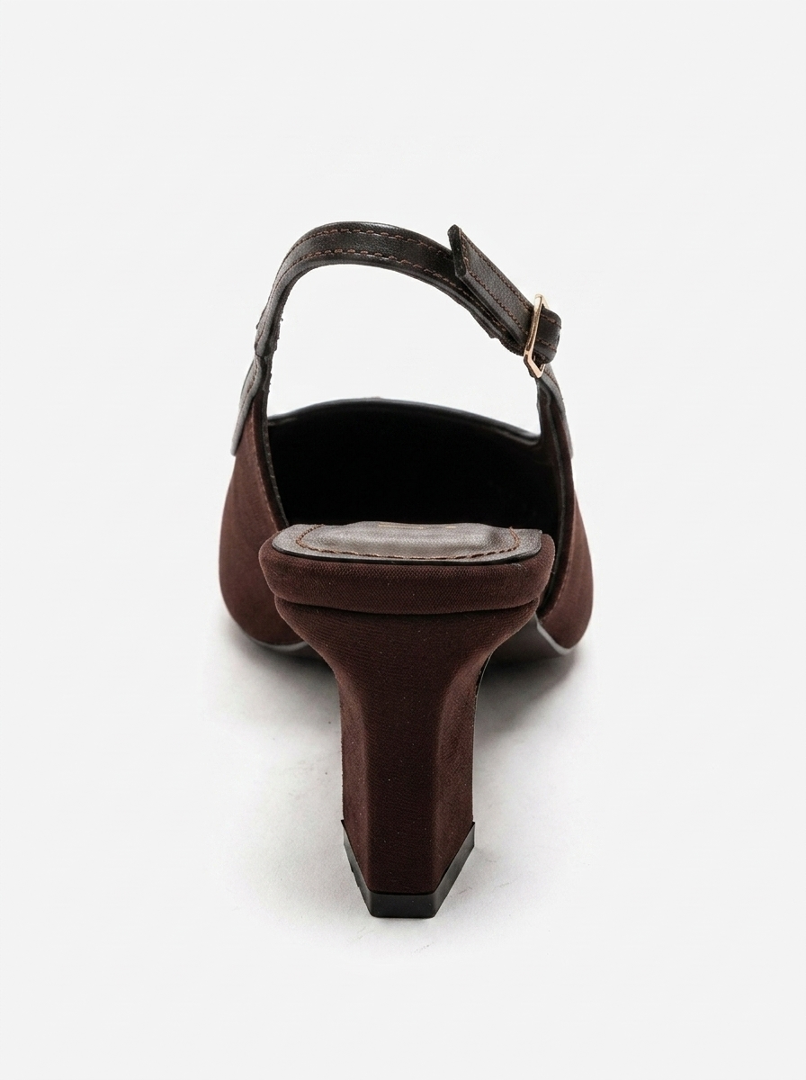 HILDA - Zapatos de tacón de bloque en color marrón (Mujer)