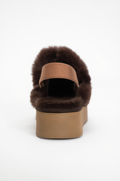 Olessa - Pantufla de cuero genuino y gamuza forrada en piel de oveja (Mujer)