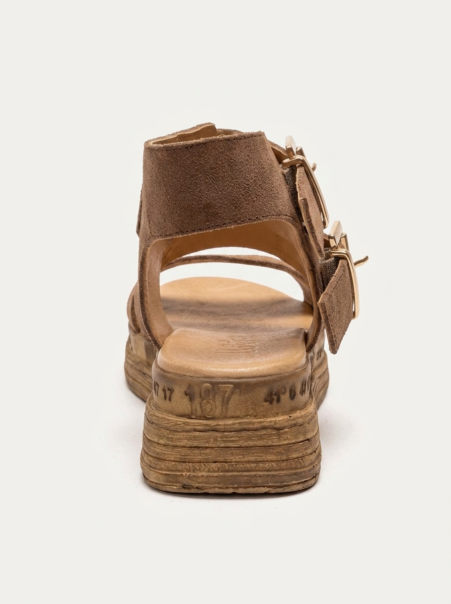 LORENTIS - Sandalia de doble hebilla de cuero genuino color camel (Mujer)