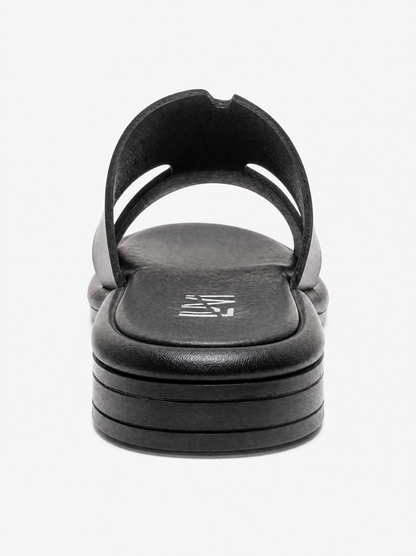 Brio Black - Back View AI 4K