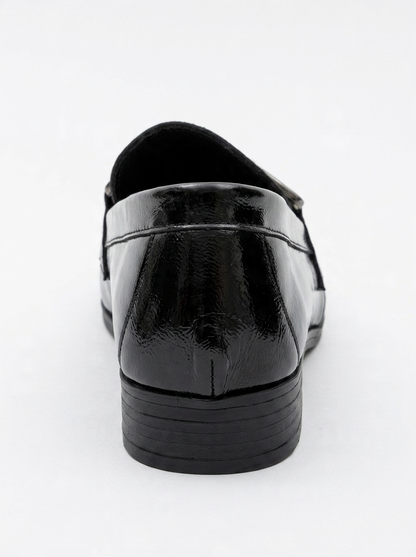 Rous - Mocasines con estribo de charol negro (mujer)