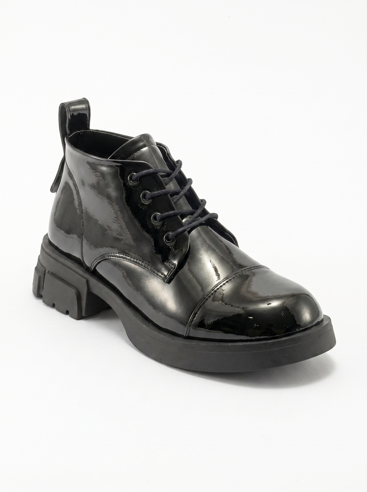 Lagom - Bota de charol negra (Mujer)