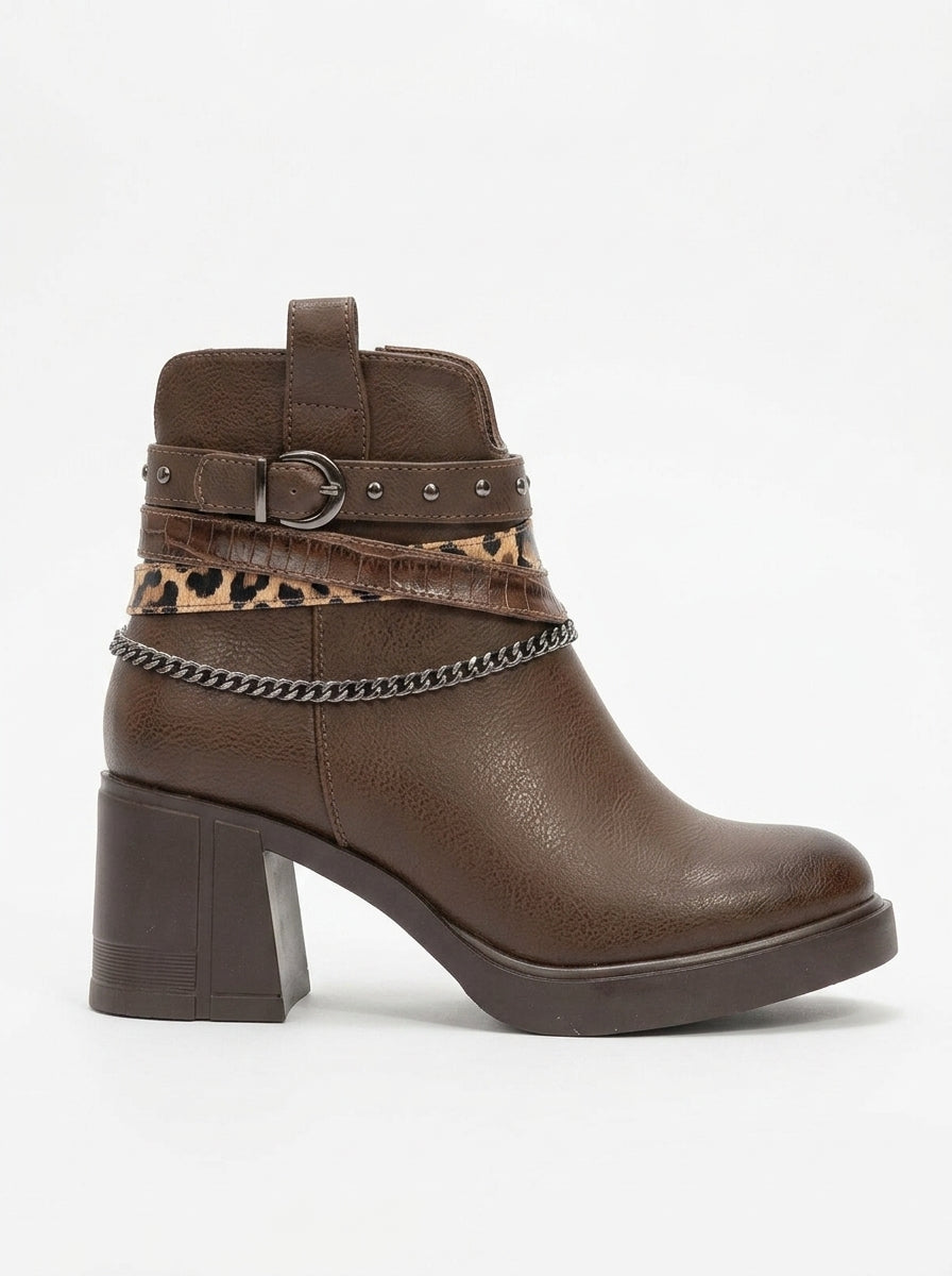 Boliva - Bota de tacón grueso con cadena y hebilla en tono marrón (mujer)