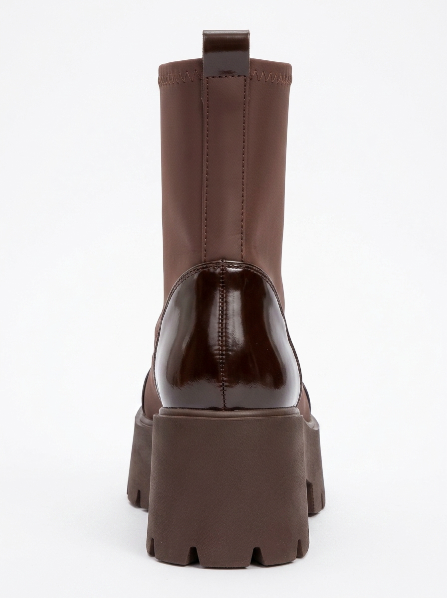 Bota gruesa de patente Bray Brown (Mujer)