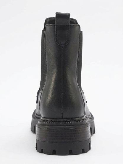 Bota Chelsea Vesper negra con hebilla (Mujer)