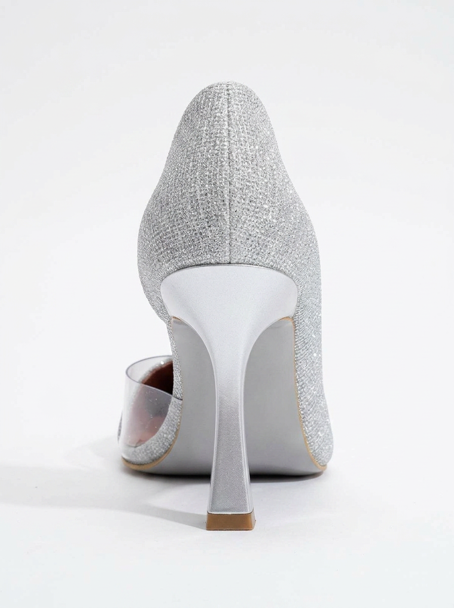 Ursula - Zapatilla de Tacón con Brillo Plateado y Punta Fina (Mujer)