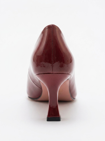 Pedra - Zapatos de tacón de charol burdeos con punta (mujer)