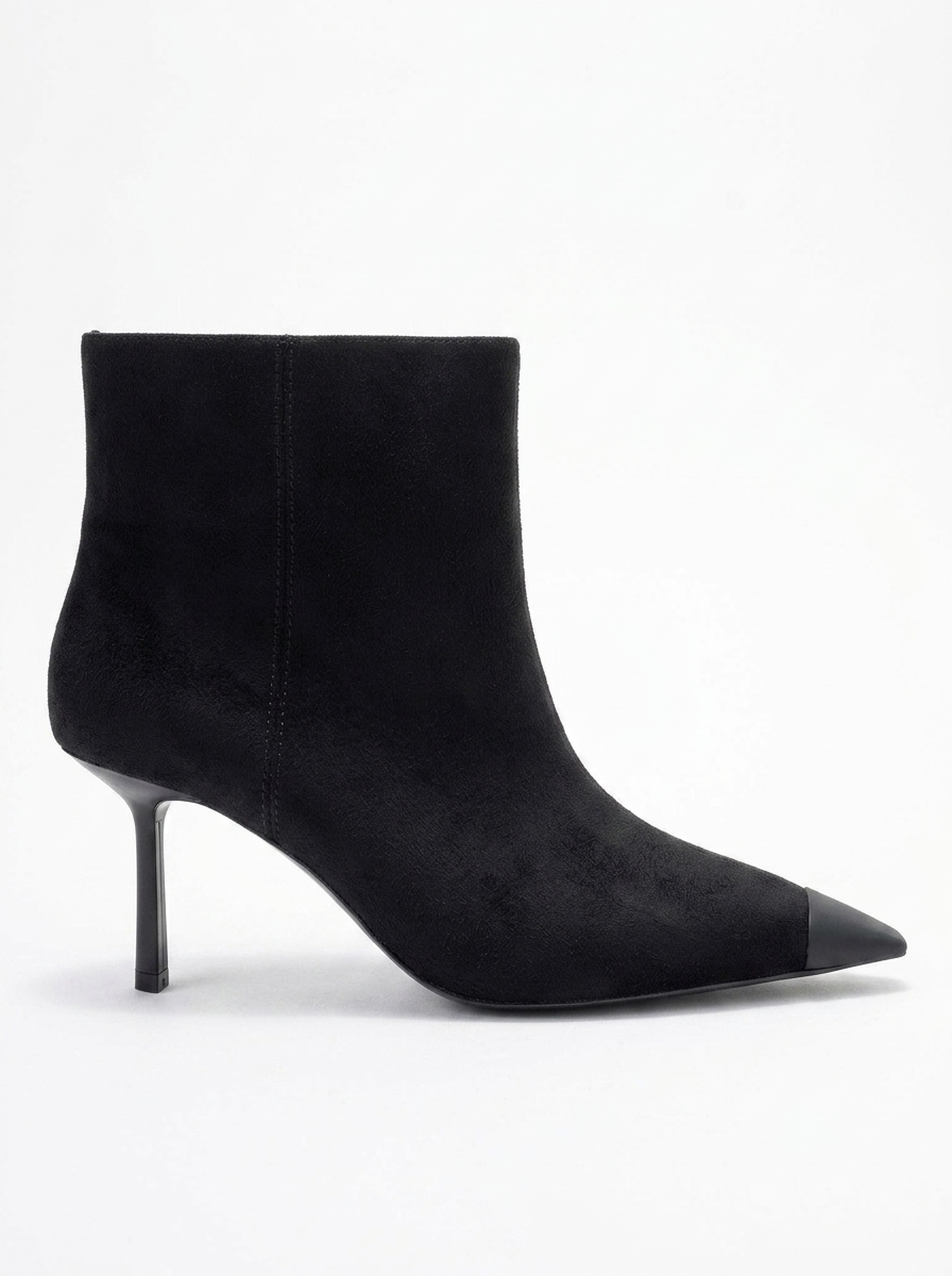 Rassel - Black Pointed Toe Boot (Women)