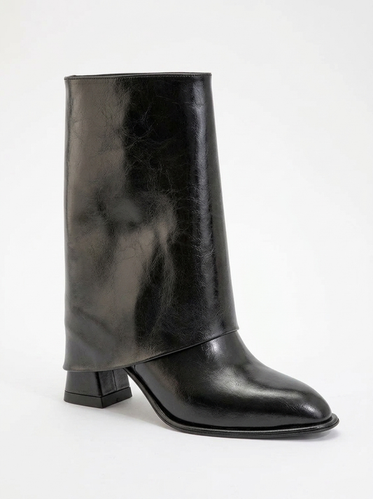 Ellas Black Chunky Heel Boot (Women)