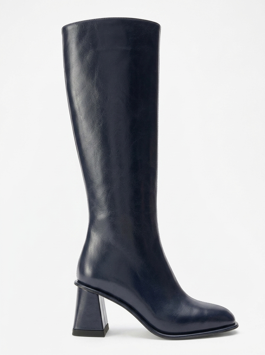 Paradis - Bota alta con tacón de bloque en color azul marino (Mujer)