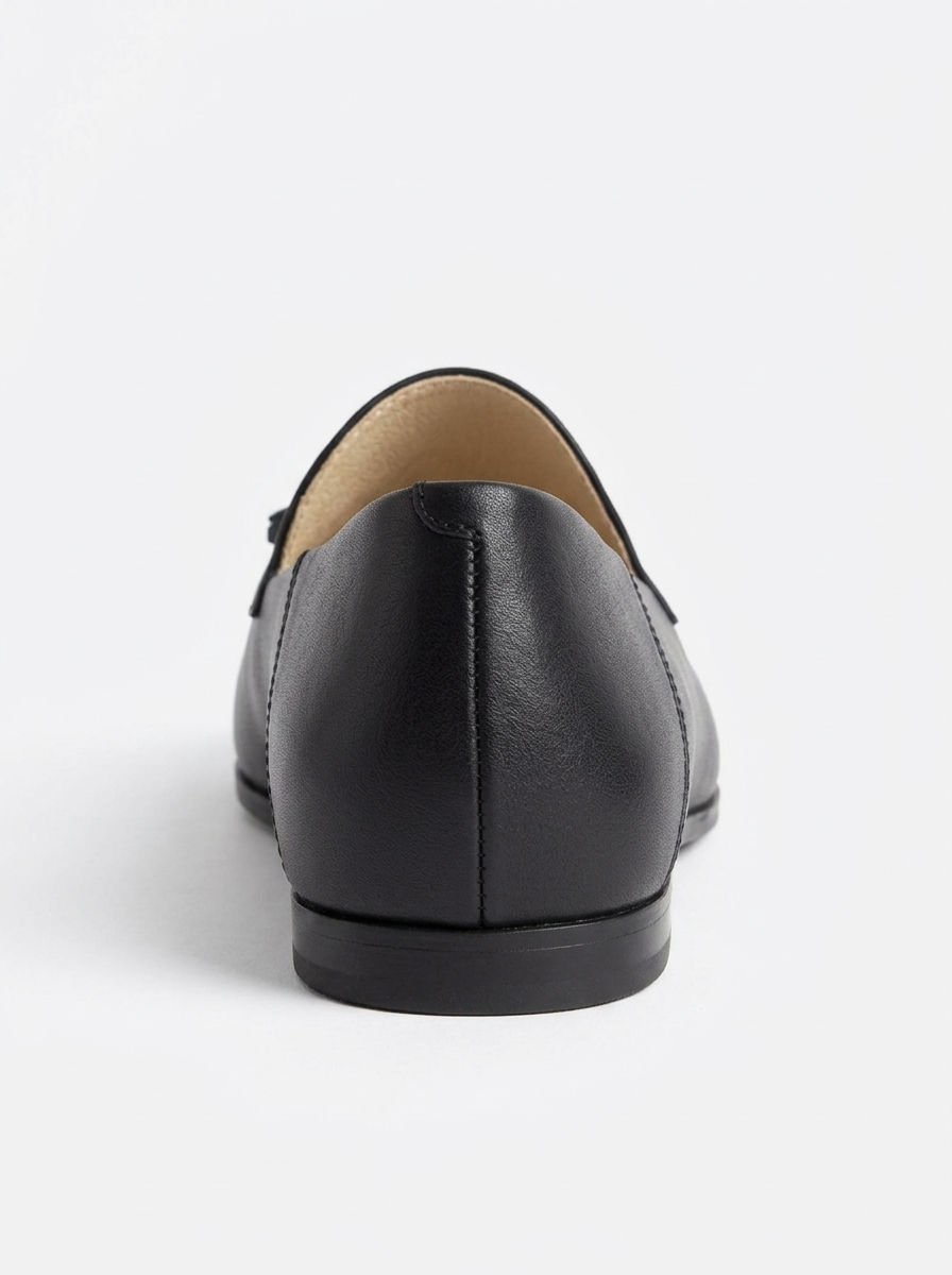 Mona - Mocasines de borlas de cuero suave negro (mujer)