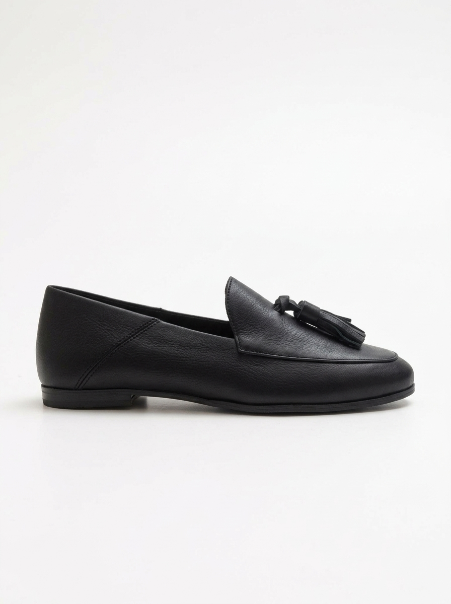 Mona - Mocasines de borlas de cuero suave negro (mujer)