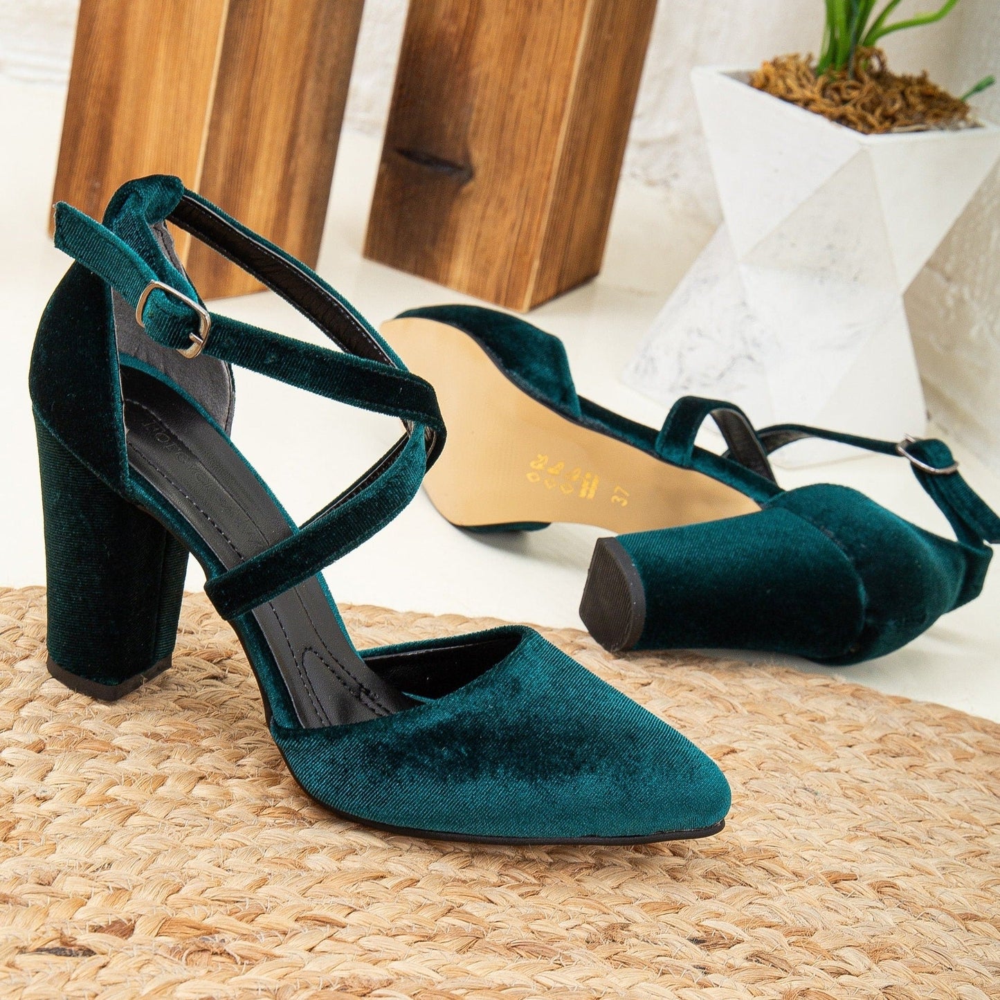 Sina - Emerald Green Velvet Heels